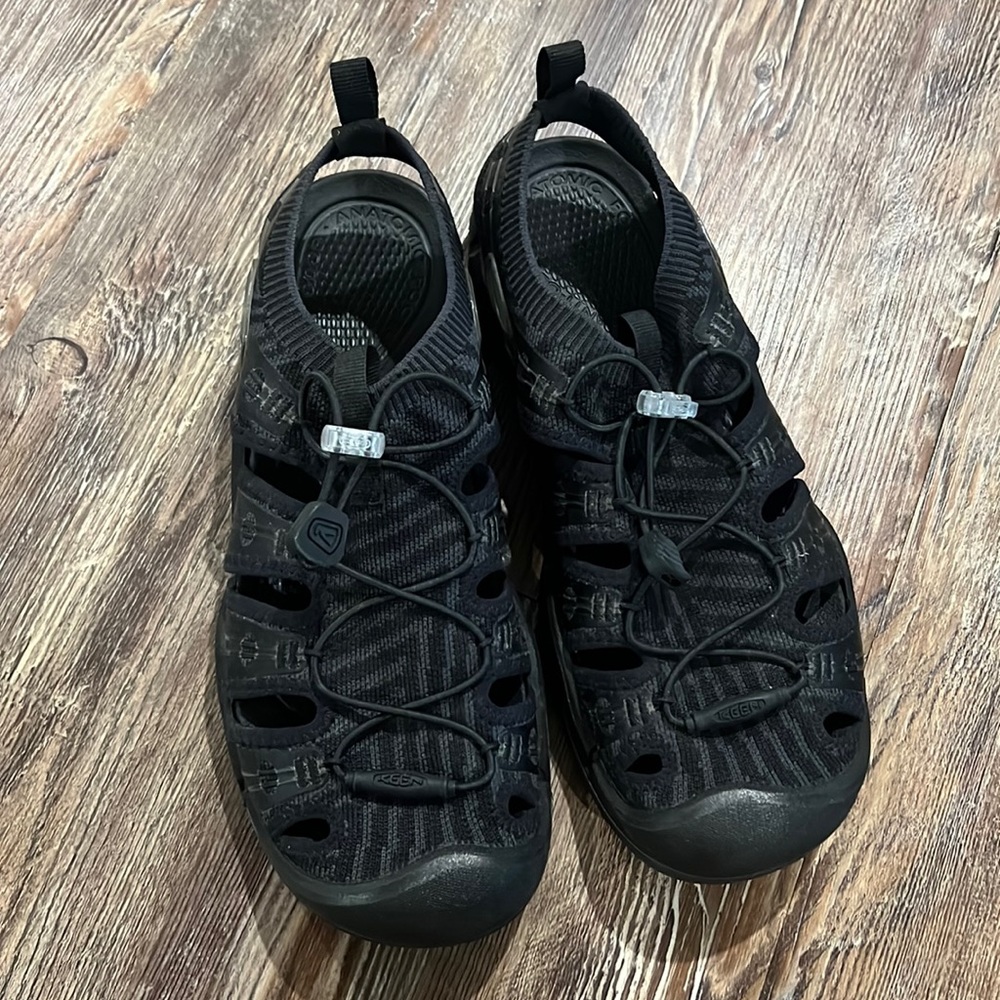 Keen Hiking Sandal Size 10.5